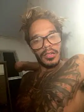 Snapshot of Antoniobiague chatting on March 5, 2026, 3:57 am Antoniobiague online show from March 5, 2026, 3:57 am