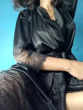 Saniya76 online show from November 22, 2025, 4:06 pm