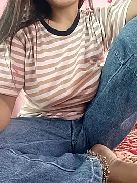 Saniya76 online show from May 6, 2026, 4:56 pm