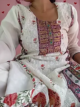 Saniya76 online show from June 19, 2026, 3:49 pm