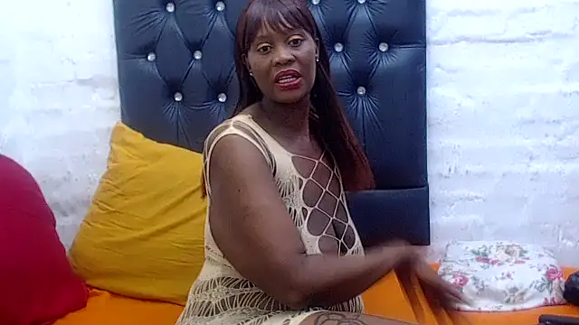 AUGUSTBLOOMxx online show from November 26, 2025, 5:47 pm