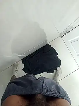 UNCLEZESTYY online show from March 22, 2026, 11:46 am