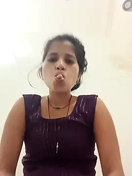 Snapshot of Sanjna_babby chatting on February 13, 2026, 4:47 pm Sanjna babby online show from February 13, 2026, 4:47 pm