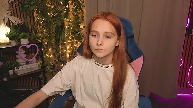 MarthaMack online show from November 21, 2025, 1:32 pm