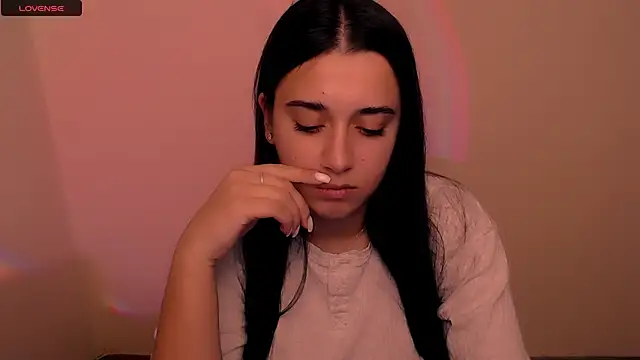 AlinaDoll  online show from December 1, 2025, 10:42 am