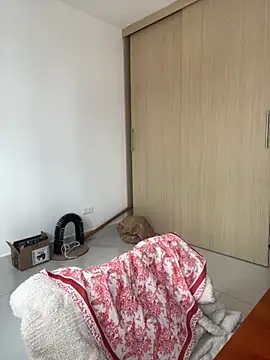 Emily 6783 online show from November 7, 2025, 4:07 pm