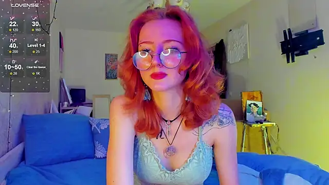 Snapshot of DragonflyLiza chatting on November 16, 2025, 8:31 am DragonflyLiza online show from November 16, 2025, 8:31 am