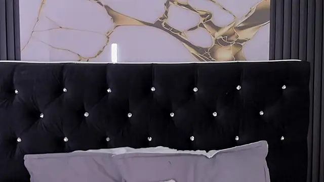 Snapshot of Mia_Devereaux167 chatting on March 25, 2026, 1:06 pm Mia Devereaux167 online show from March 25, 2026, 1:06 pm