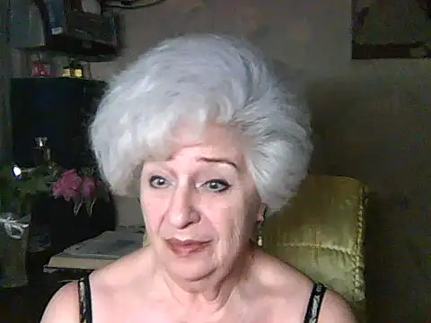 ValeriaKroww online show from June 14, 2026, 5:04 pm