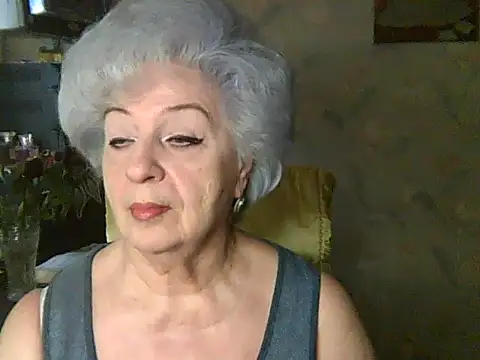 ValeriaKroww online show from July 14, 2026, 4:06 am