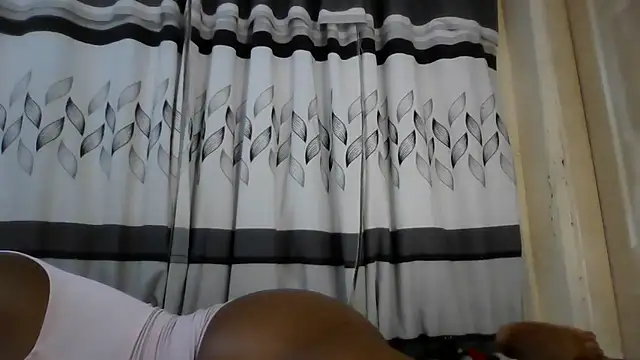 BARBIEDOLLXXX online show from November 28, 2025, 9:28 pm