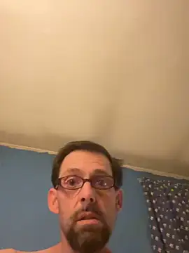 biggdaddyandqueenn online show from December 3, 2025, 10:52 pm