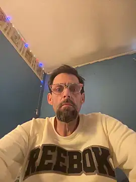 biggdaddyandqueenn online show from December 21, 2025, 7:54 pm