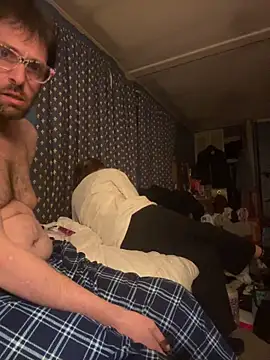 biggdaddyandqueenn online show from February 3, 2026, 2:53 am