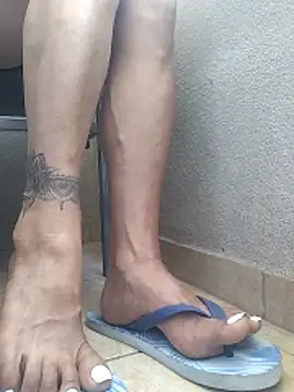 Snapshot of Xeena_ chatting on December 5, 2025, 2:58 pm Xeena online show from December 5, 2025, 2:58 pm