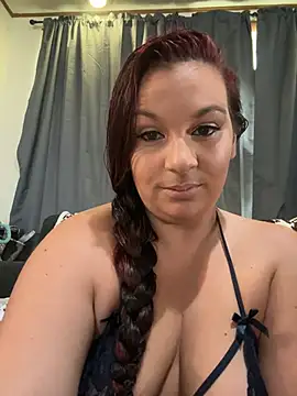 Snapshot of thickfarmtwat chatting on July 8, 2026, 3:38 pm thickfarmtwat online show from July 8, 2026, 3:38 pm