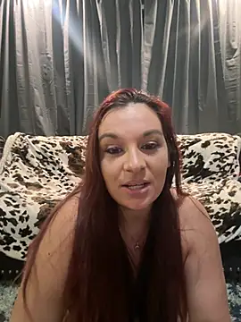 Snapshot of thickfarmtwat chatting on August 8, 2026, 2:57 am thickfarmtwat online show from August 8, 2026, 2:57 am