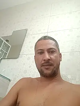 Arrombador20 online show from April 22, 2026, 5:25 pm