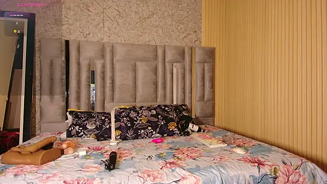 Snapshot of missfoster chatting on March 15, 2026, 12:22 pm missfoster online show from March 15, 2026, 12:22 pm