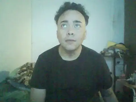 Snapshot of GuilleHotsexy chatting on November 7, 2025, 11:21 am GuilleHotsexy online show from November 7, 2025, 11:21 am