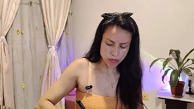 Bella Exhibition online show from March 1, 2026, 7:05 pm