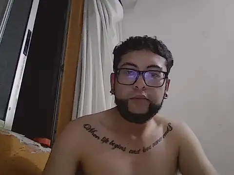 NocturneDuo online show from February 3, 2026, 3:59 am