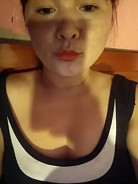 Panda-white online show from November 11, 2025, 1:55 pm