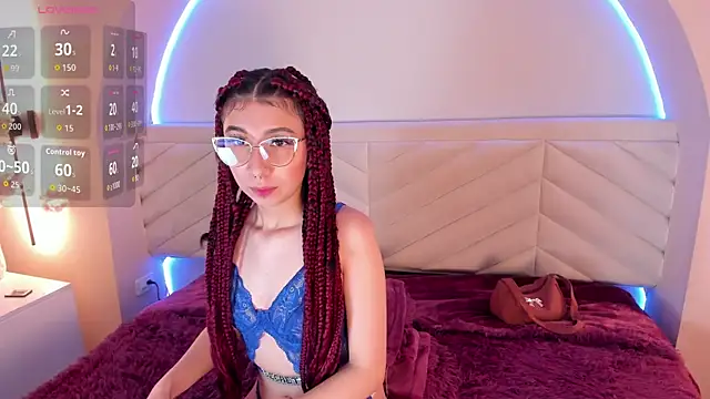 Isabella Crofts online show from April 29, 2026, 3:10 am