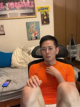 ippei0001 online show from November 27, 2025, 1:24 pm