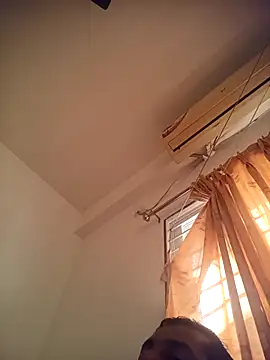 Snapshot of RubyEntity chatting on November 7, 2025, 4:45 am RubyEntity online show from November 7, 2025, 4:45 am