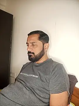 RubyEntity online show from January 14, 2026, 3:01 am