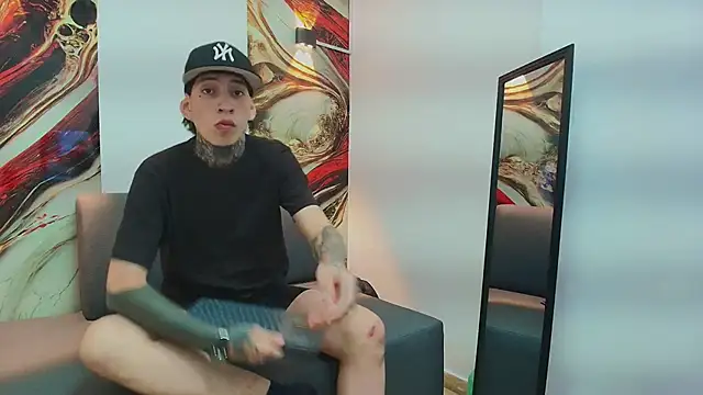 DANTE ARMSTRONG online show from November 21, 2025, 11:36 pm