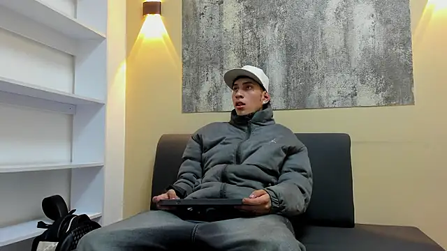 DANTE ARMSTRONG online show from February 12, 2026, 3:45 am