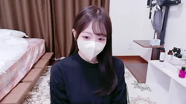 -aotan- online show from November 24, 2025, 11:43 am