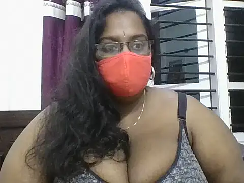 hootypriya online show from February 10, 2026, 11:31 pm