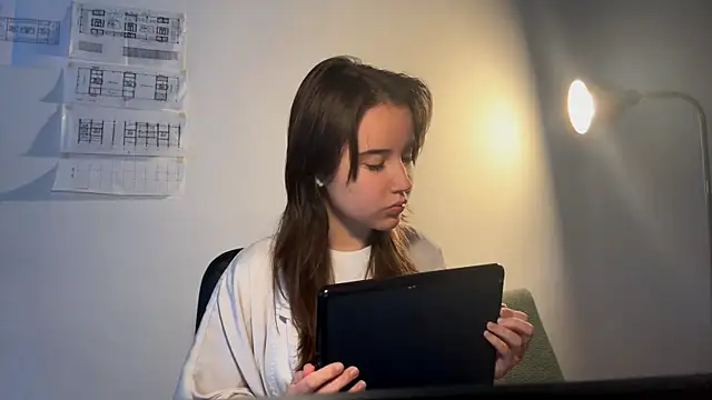 DonettaDuley online show from November 6, 2025, 2:29 pm