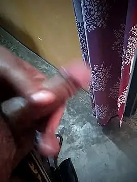 69 HOT 69 online show from December 3, 2025, 5:15 am