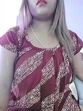 LoveLy-Soneya online show from June 17, 2026, 4:19 pm