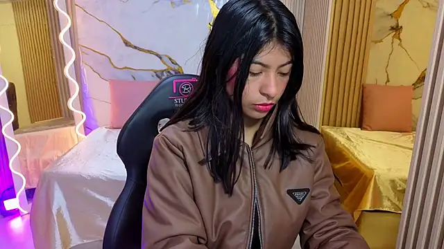 Sandyy tay online show from July 5, 2026, 2:51 am