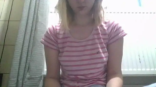 dirty sasha00 online show from May 6, 2026, 2:40 am