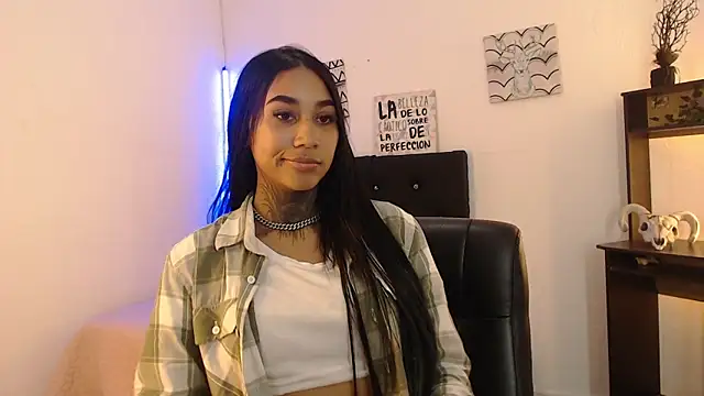 lyam ebony  online show from February 11, 2026, 7:52 pm