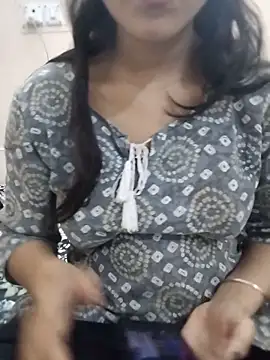 Snapshot of simran_patel chatting on February 18, 2026, 12:23 pm simran patel online show from February 18, 2026, 12:23 pm