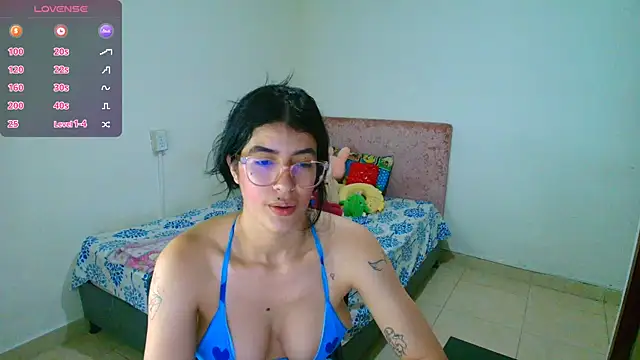 Kassandra 0304 online show from May 8, 2026, 11:59 am