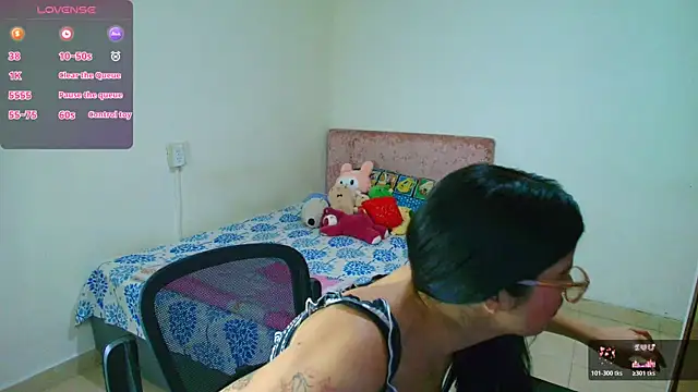 Kassandra 0304 online show from May 9, 2026, 12:10 pm