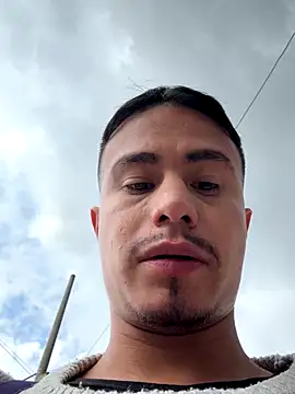 Snapshot of RaySullivan chatting on November 19, 2025, 9:15 pm RaySullivan online show from November 19, 2025, 9:15 pm