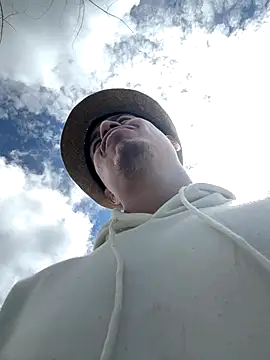 Snapshot of RaySullivan chatting on November 30, 2025, 2:54 pm RaySullivan online show from November 30, 2025, 2:54 pm