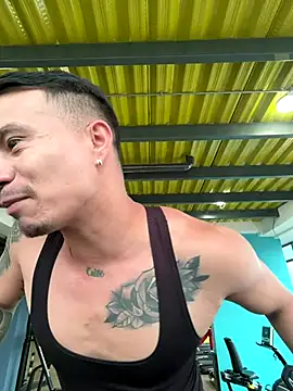 Snapshot of RaySullivan chatting on December 19, 2025, 4:03 pm RaySullivan online show from December 19, 2025, 4:03 pm