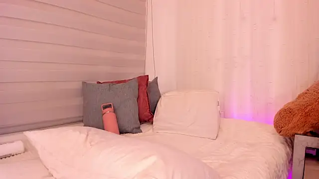 Irishottt online show from May 11, 2026, 9:34 pm