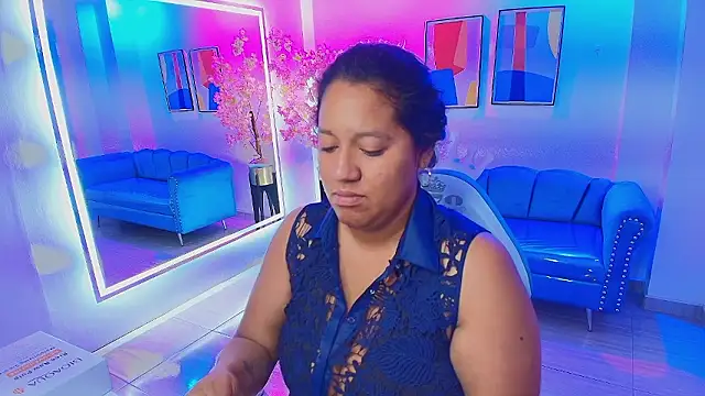 Alondra gomexxx online show from January 17, 2026, 3:33 am