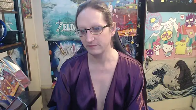 Savanah Banana  online show from May 6, 2026, 9:25 am